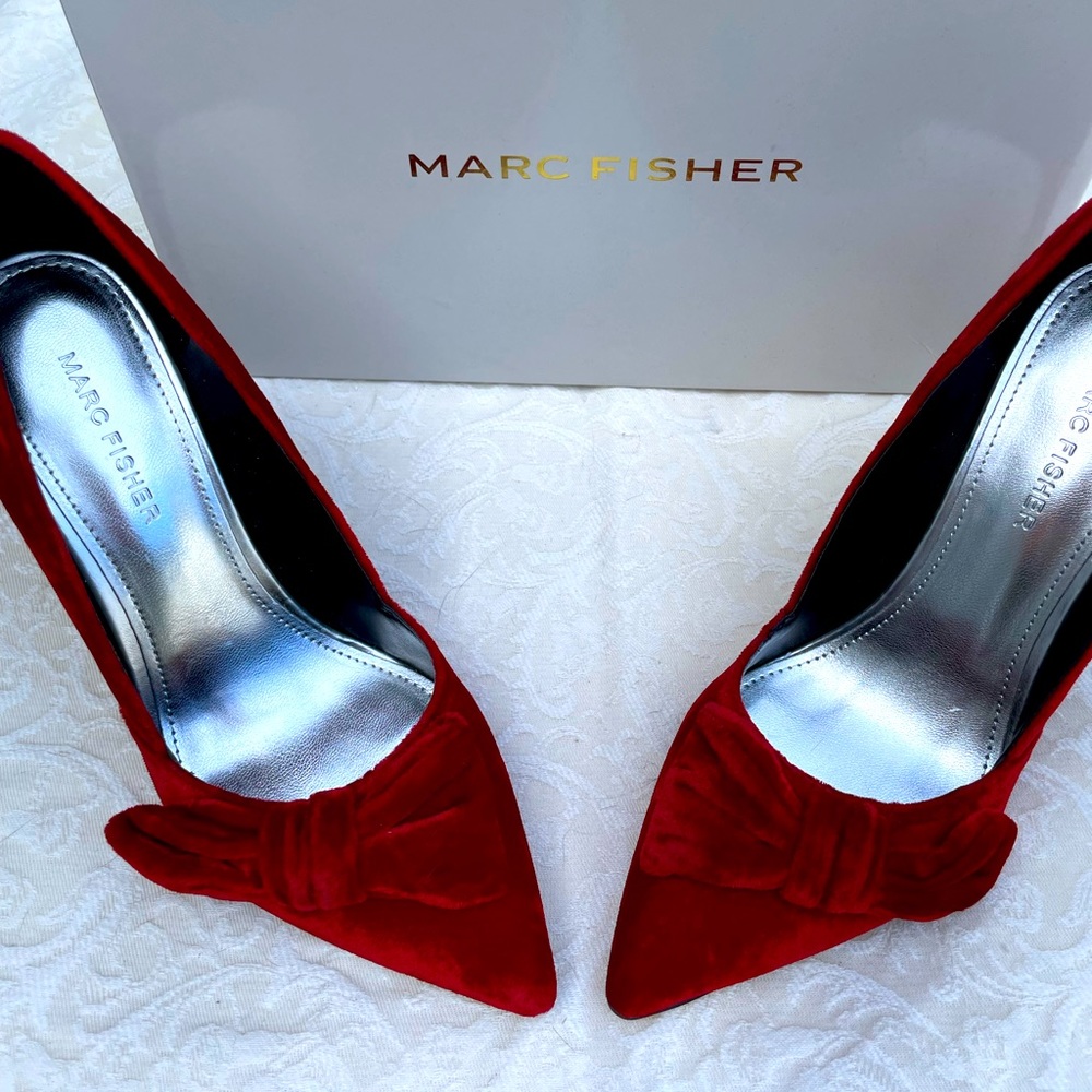 Mark Fisher Red Velvet Heels. Beautiful! NWT never worn.